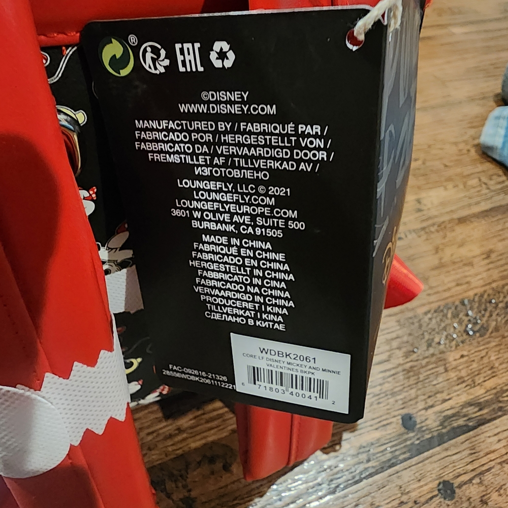Disney Loungefly Mickey and Minnie Mouse Heart Hands Mini Backpack - Picture 3 of 10